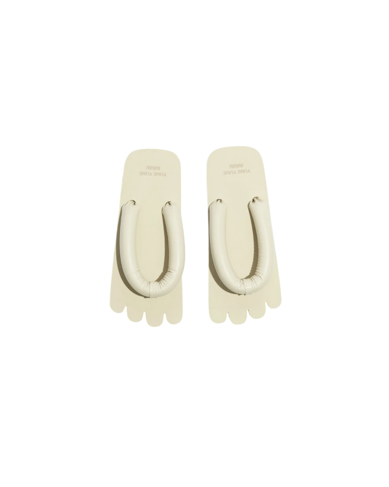 Avavav Finger Flop Beige