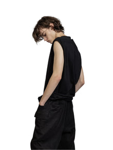 The Viridi-Anne Object Dyed Sleeveless Tee Black