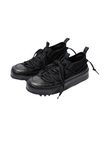 The Viridi-Anne Double Lace-up Shark Sneakers Black