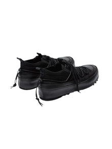 The Viridi-Anne Double Lace-up Shark Sneakers Black