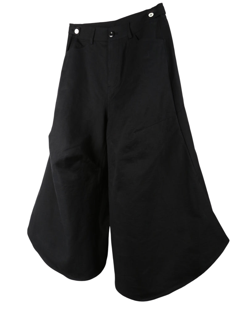 ænrmòus Over Knee Shorts Black
