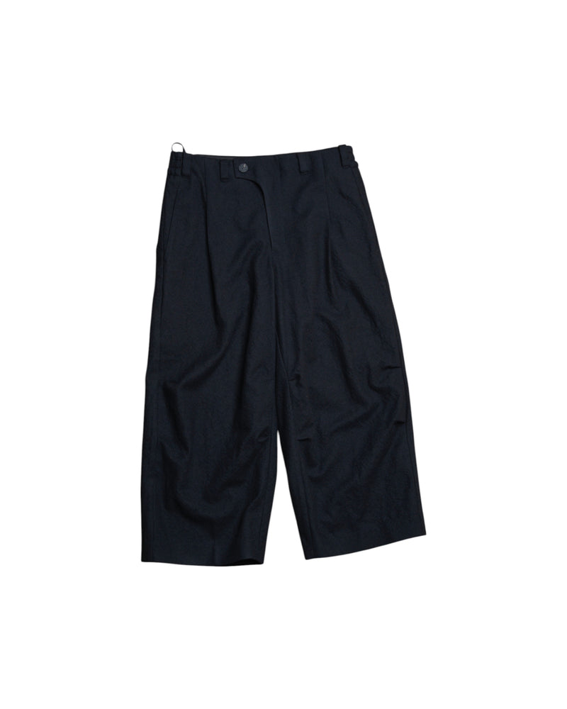 Devoa Cropped Pants Black